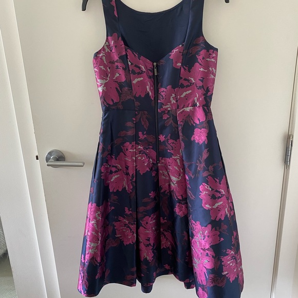 Eliza J Dress like new in mint condition - Picture 3 of 3